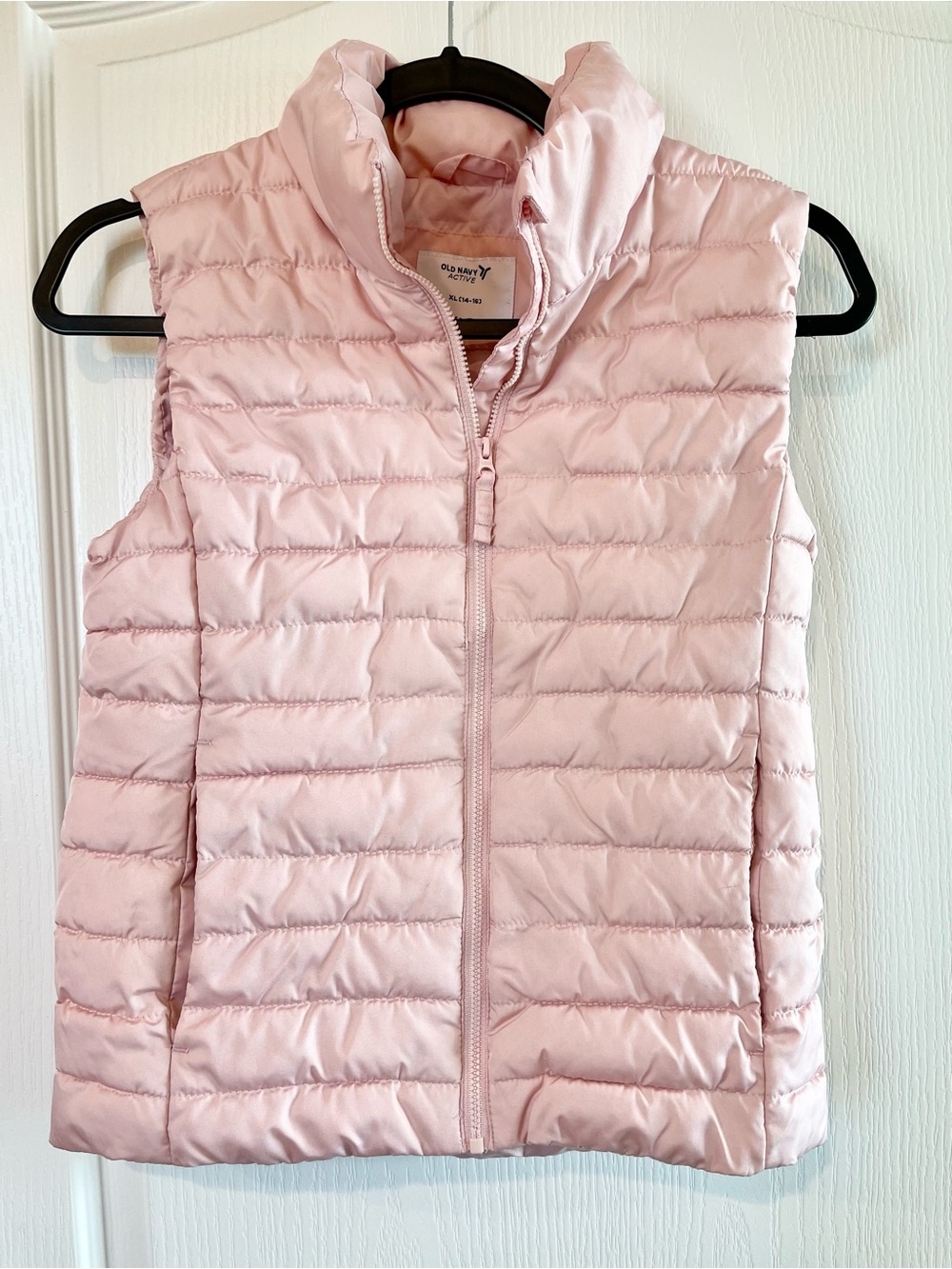 Old Navy Light Pink Quilted Puffer Vest - Girls